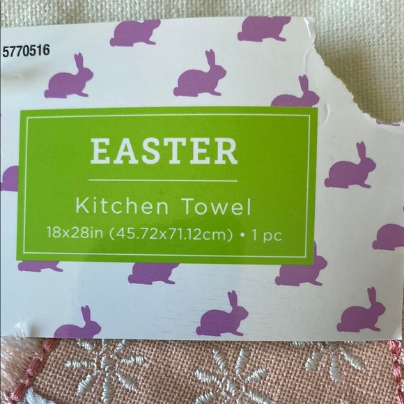 NWT Easter Egg Embroidered Tea Towel, faux flowers and ornament - Picture 3 of 9